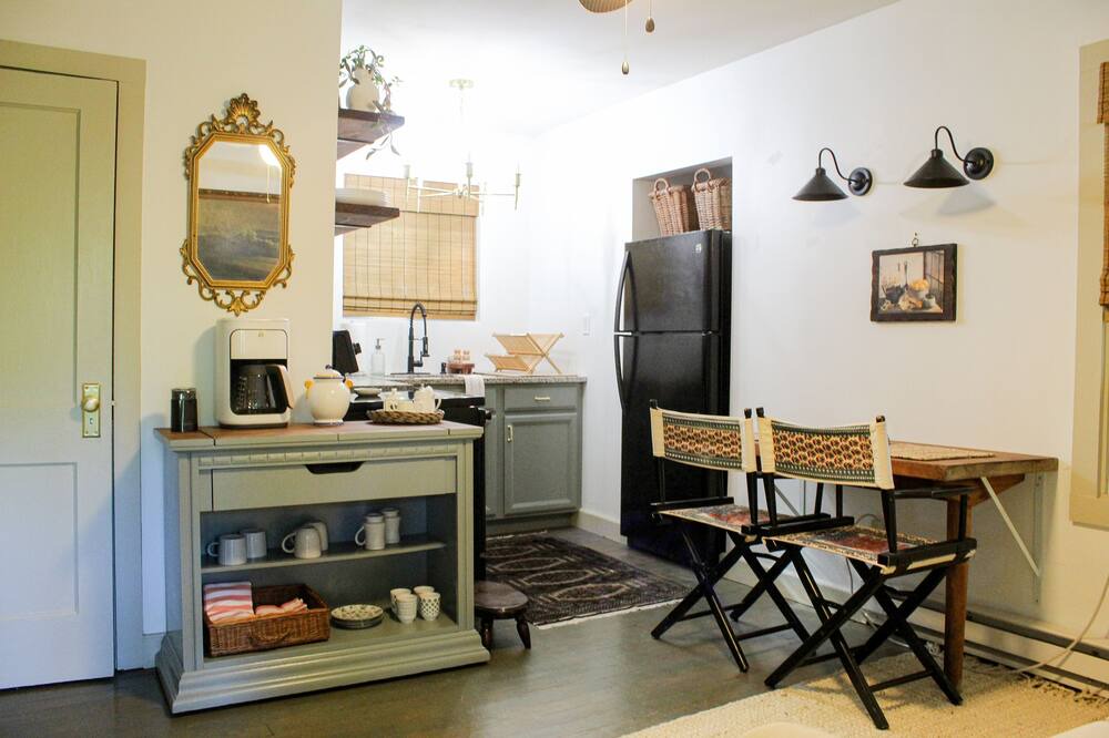 Photo of Others in Monticello