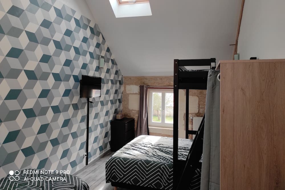 Photo of Bedroom in Brizambourg