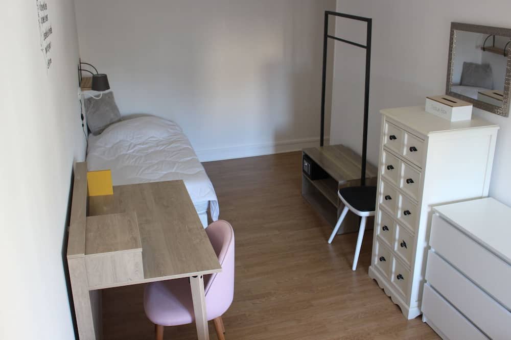 Photo of Bedroom in Brizambourg