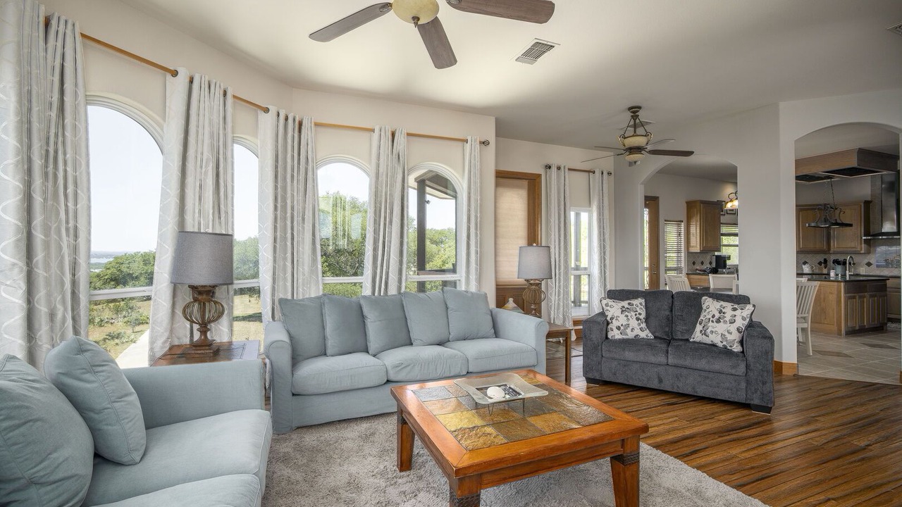Photo of Livingroom in Fischer