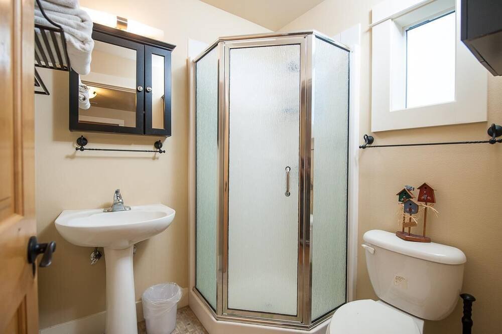 Photo of Bathroom in Oceanside