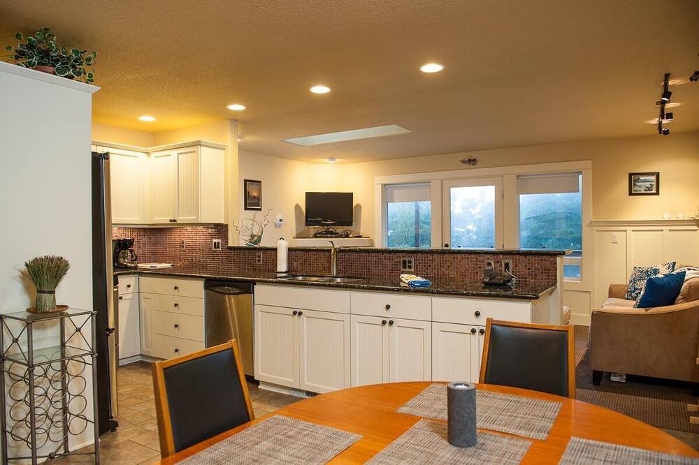Photo of Kitchen in Oceanside