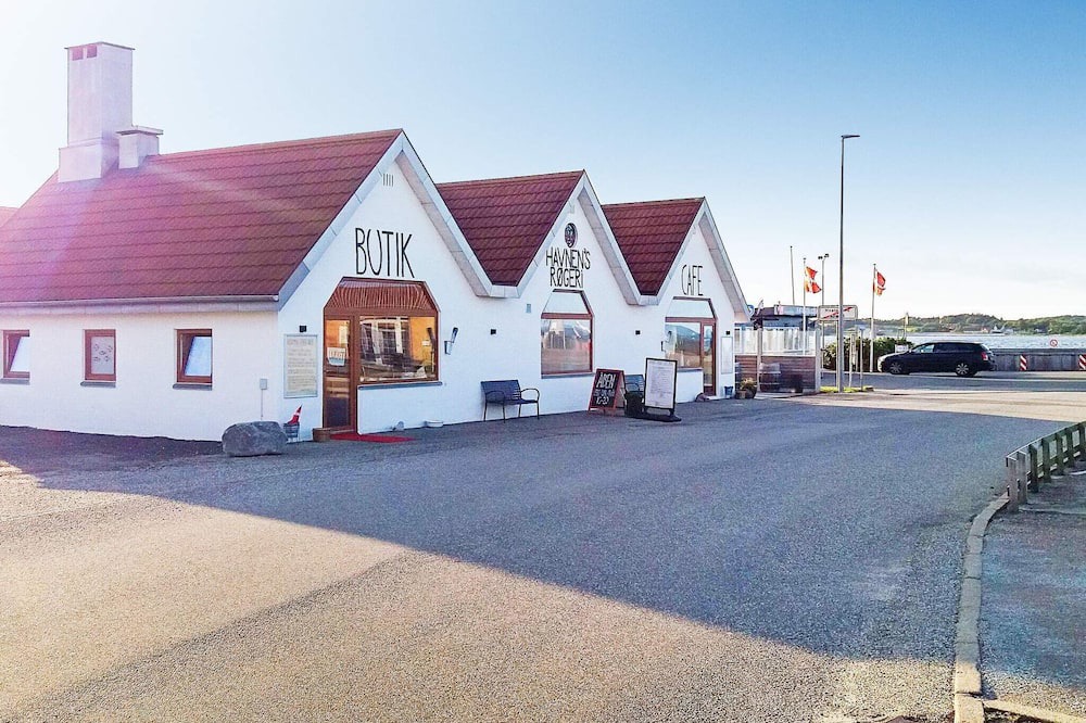 Photo of Others in Hvalpsund