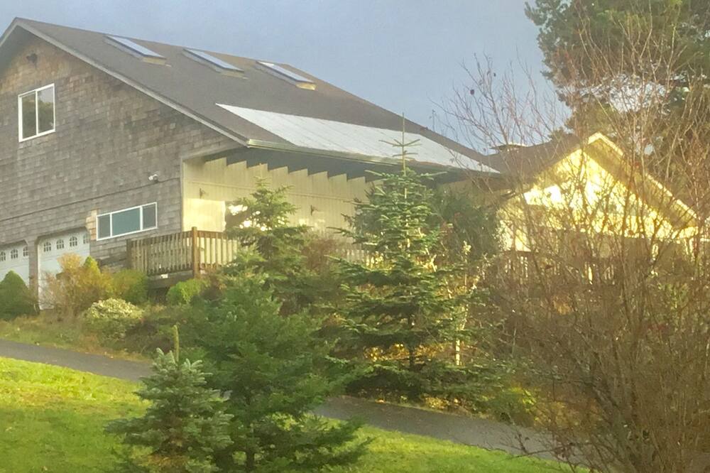 Photo of Outdoor in Surf Pines