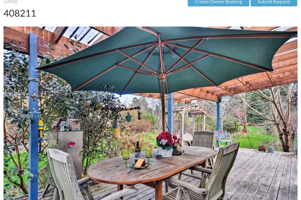 Photo of Patio Balcony in Surf Pines