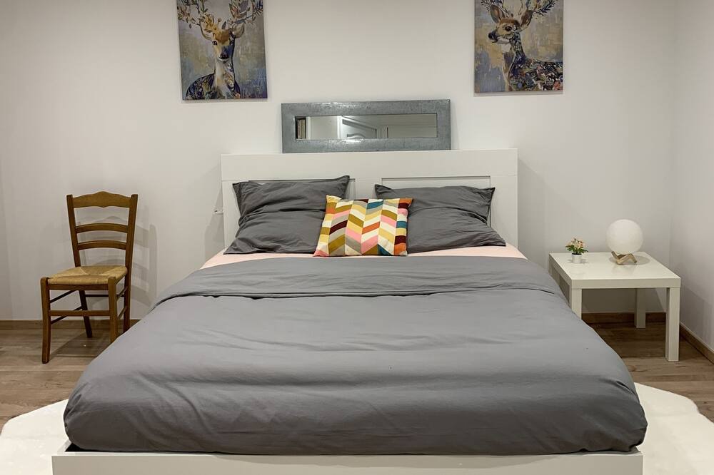 Photo of Bedroom in Noyarey