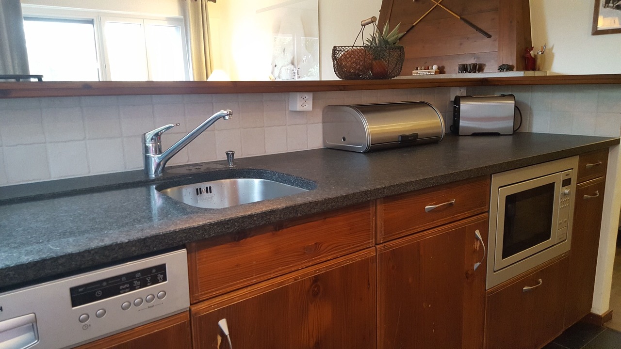 Photo of Kitchen in Lens