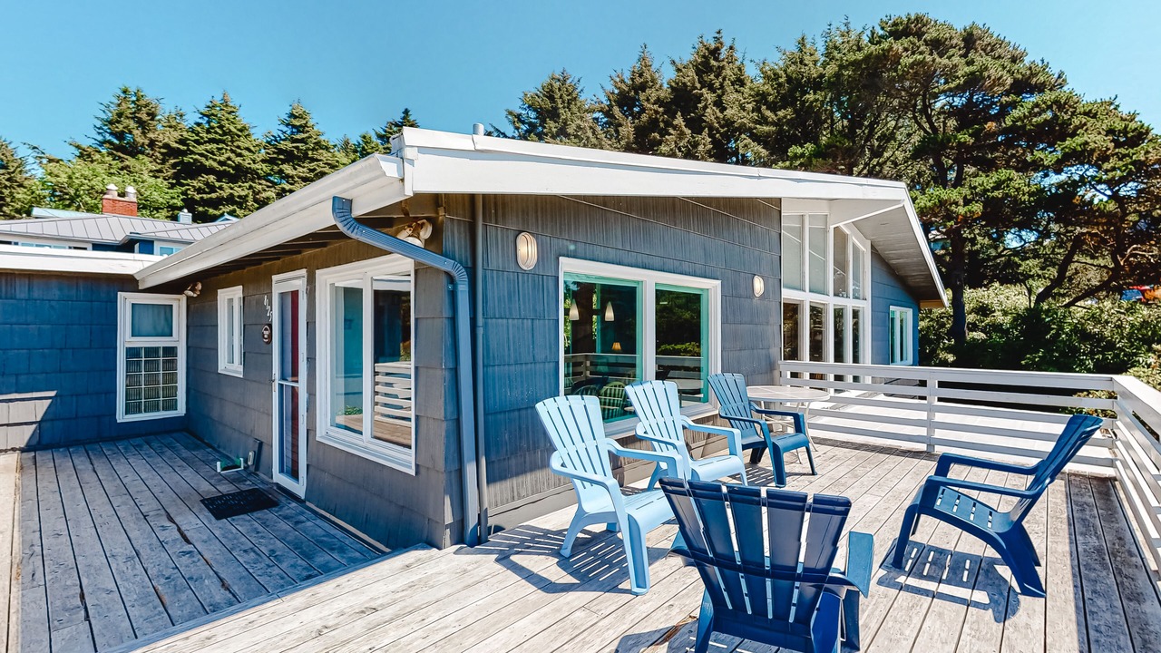 Photo of Patio Balcony in Neahkahnie Beach