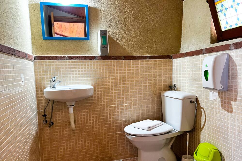 Photo of Bathroom in Guialmons