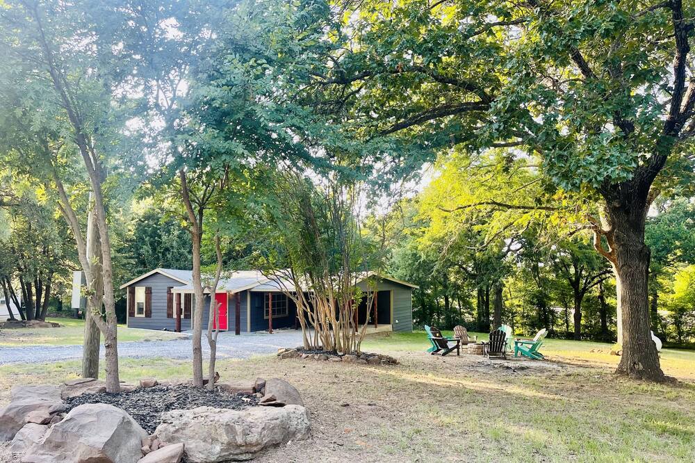 Photo of Outdoor in Kingston