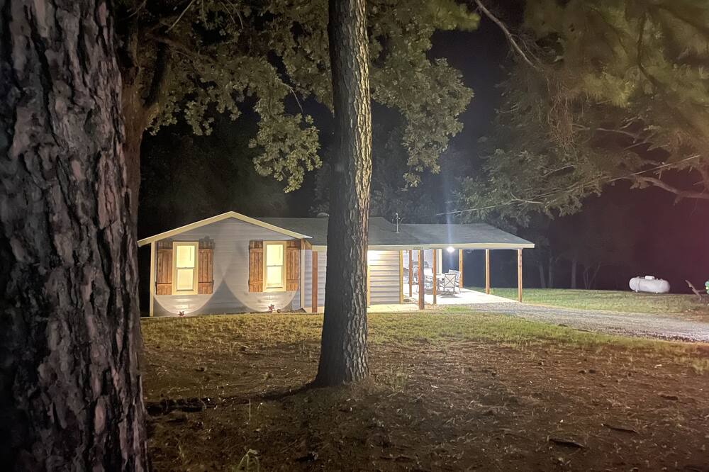 Photo of Outdoor in Kingston