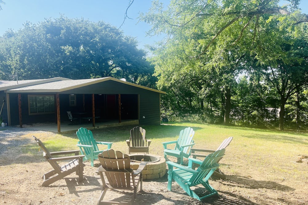 Photo of Outdoor in Kingston