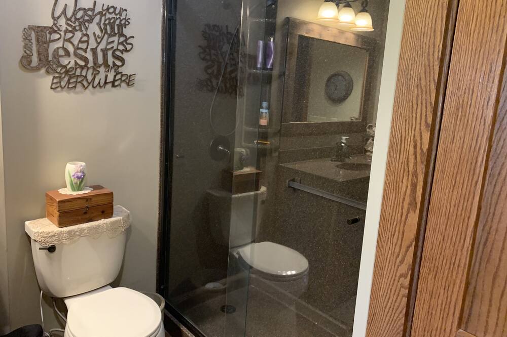Photo of Bathroom in Lamont