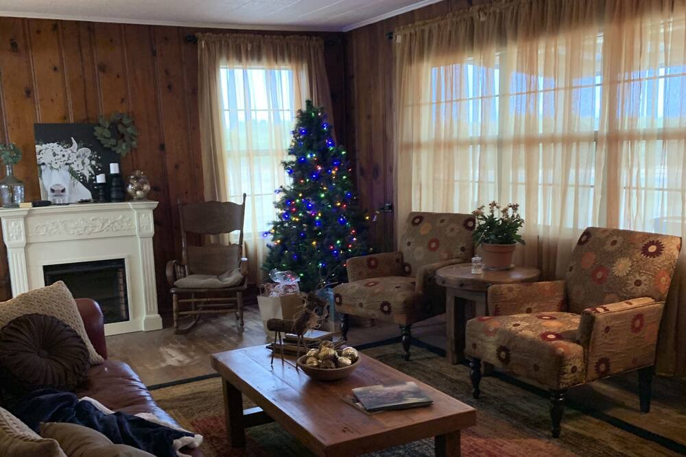 Photo of Livingroom in Gordonville