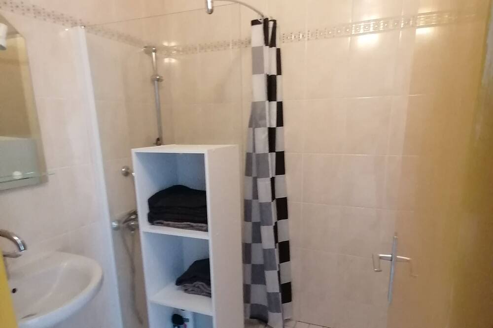 Photo of Bathroom in Chatillon-en-Vendelais