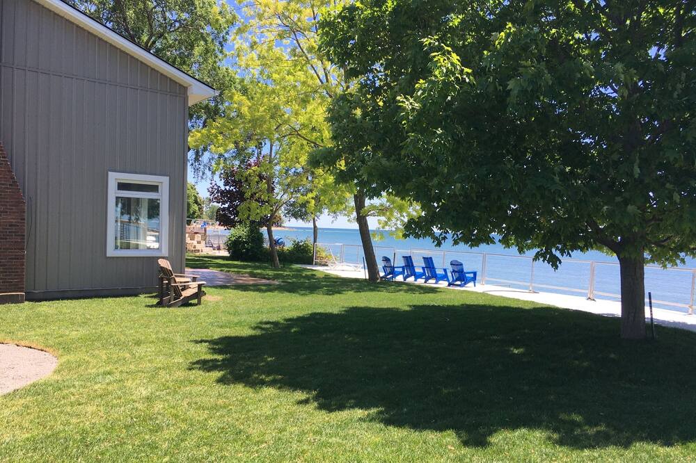 Photo of Outdoor in Hamilton