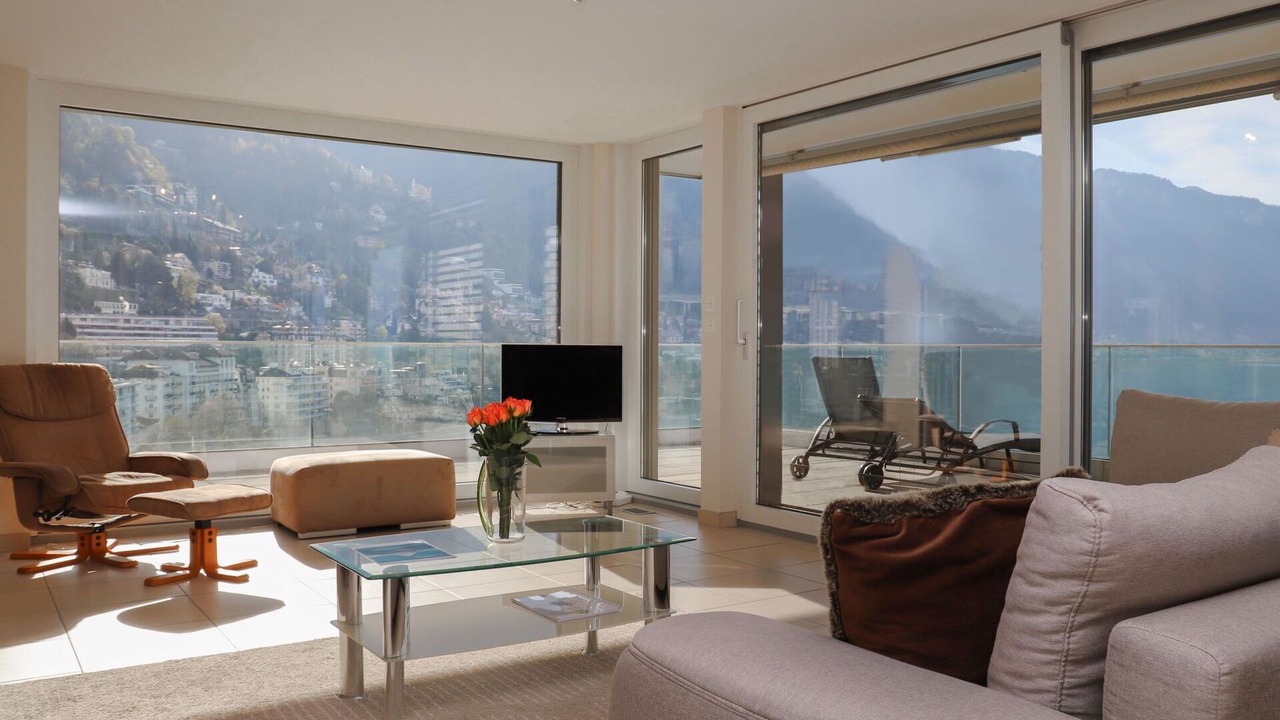 Photo of Livingroom in Montreux