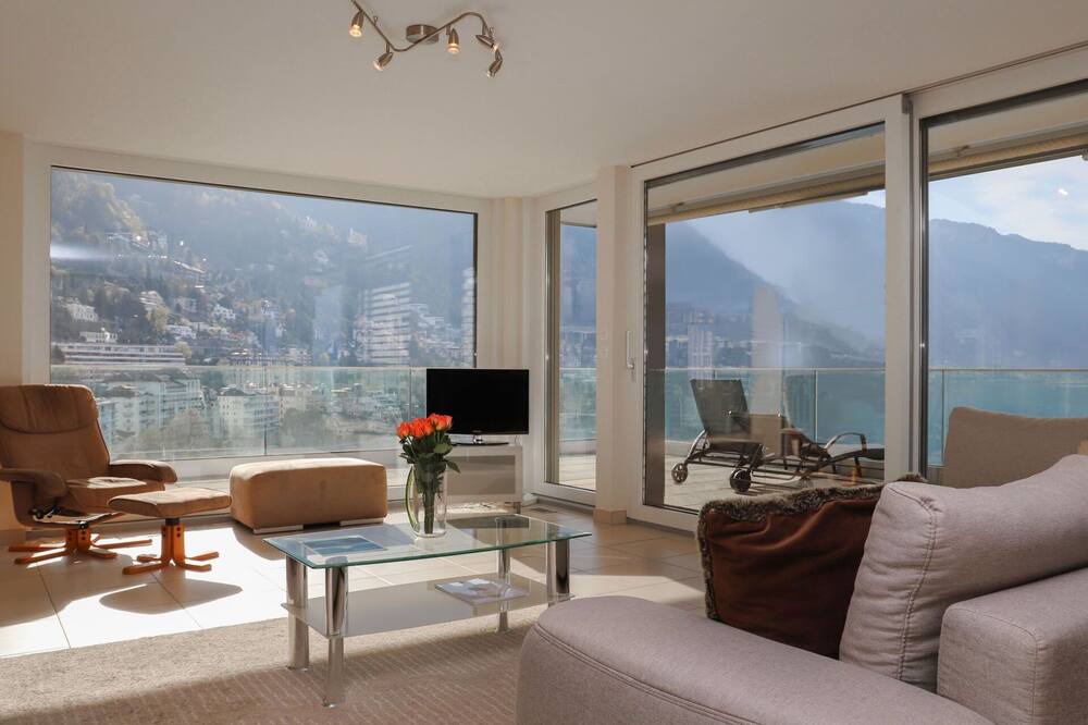 Photo of Others in Montreux