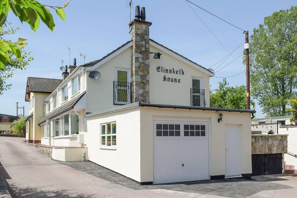 Photo of Outdoor in Chirk Bank