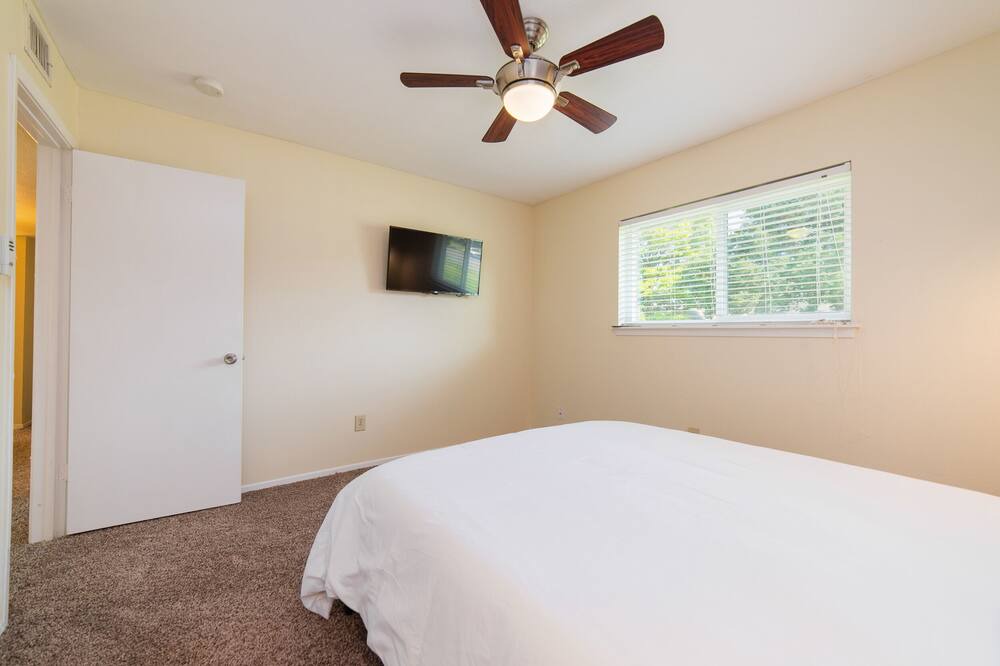 Photo of Bedroom in Lancaster