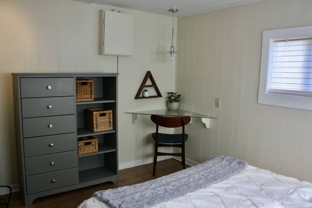 Photo of Bedroom in Clarksburg