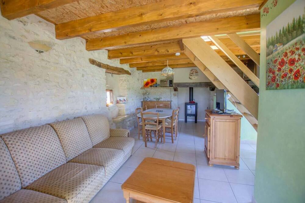 Photo of Livingroom in Maleville