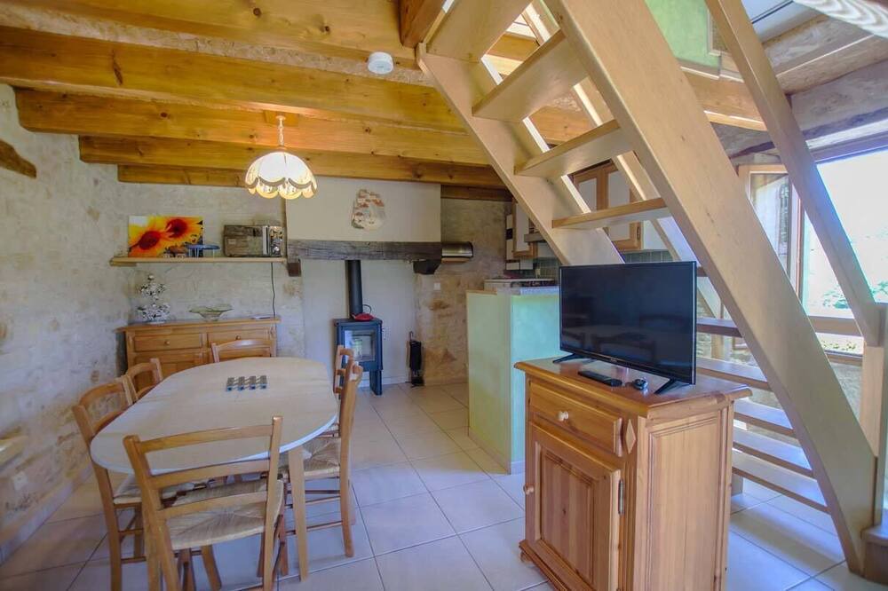 Photo of Livingroom in Maleville