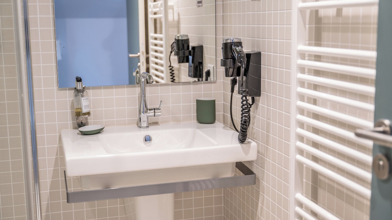 Photo of Bathroom in Pierre-Percee