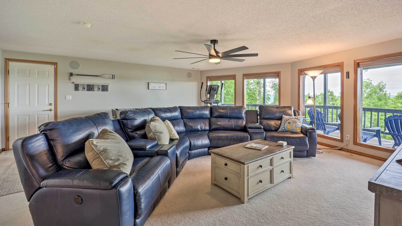 Photo of Livingroom in Lost Bridge Village