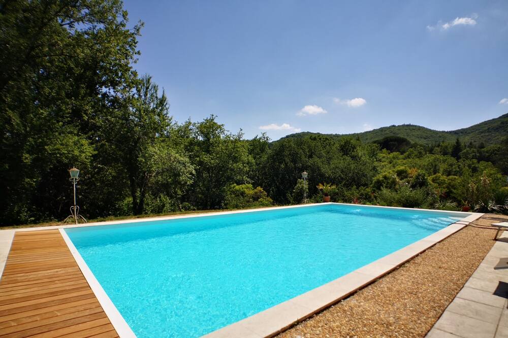 Photo of Outdoor in Cros