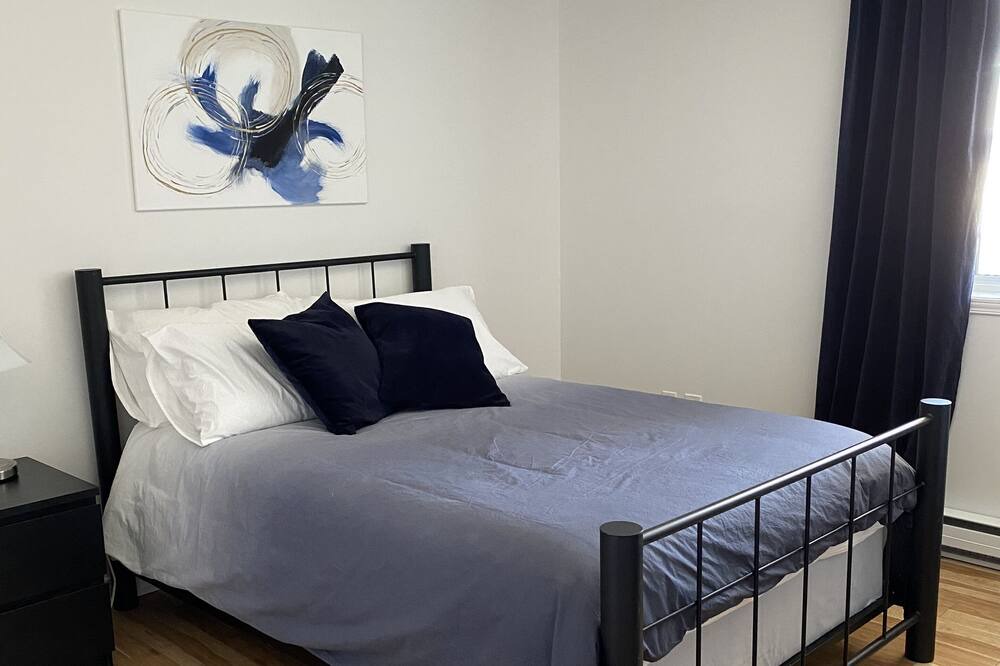 Photo of Bedroom in Magog