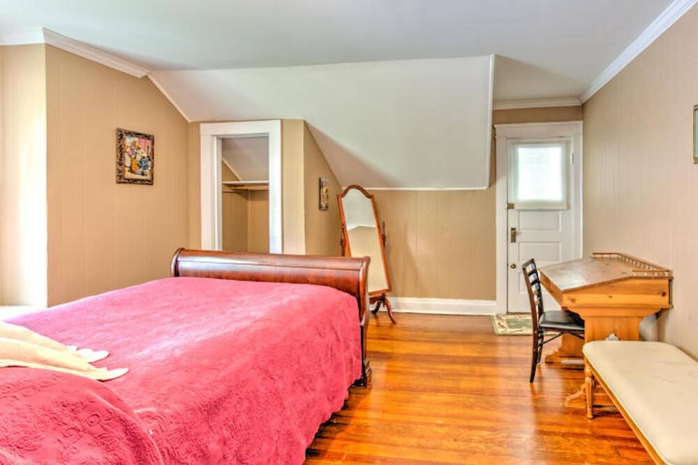 Photo of Bedroom in North Chattanooga