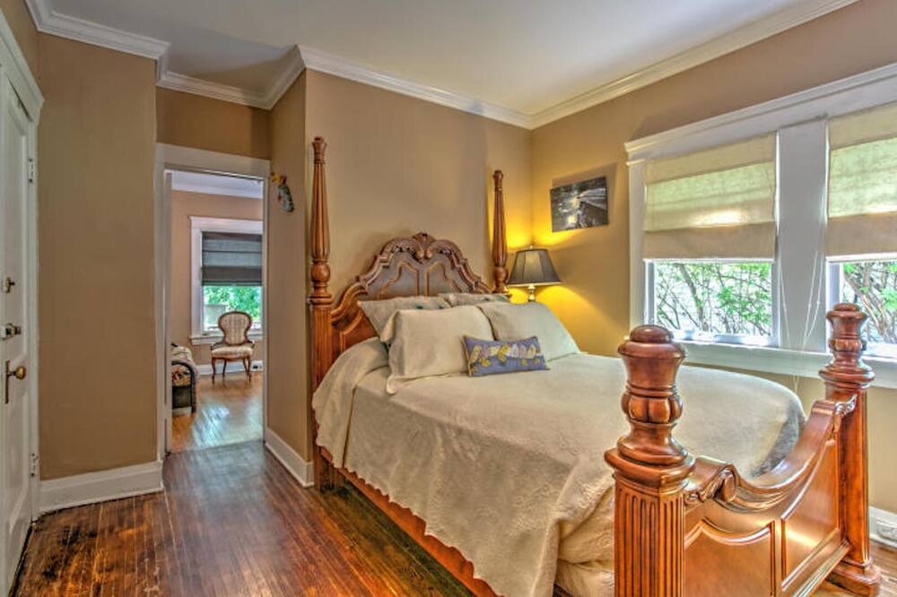 Photo of Bedroom in North Chattanooga