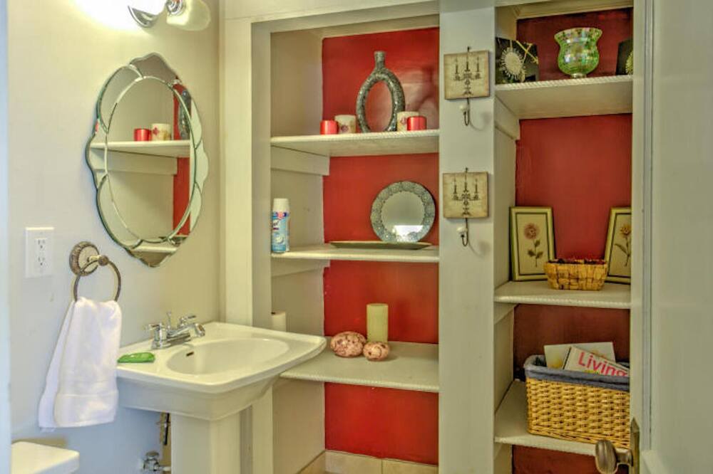 Photo of Bathroom in North Chattanooga
