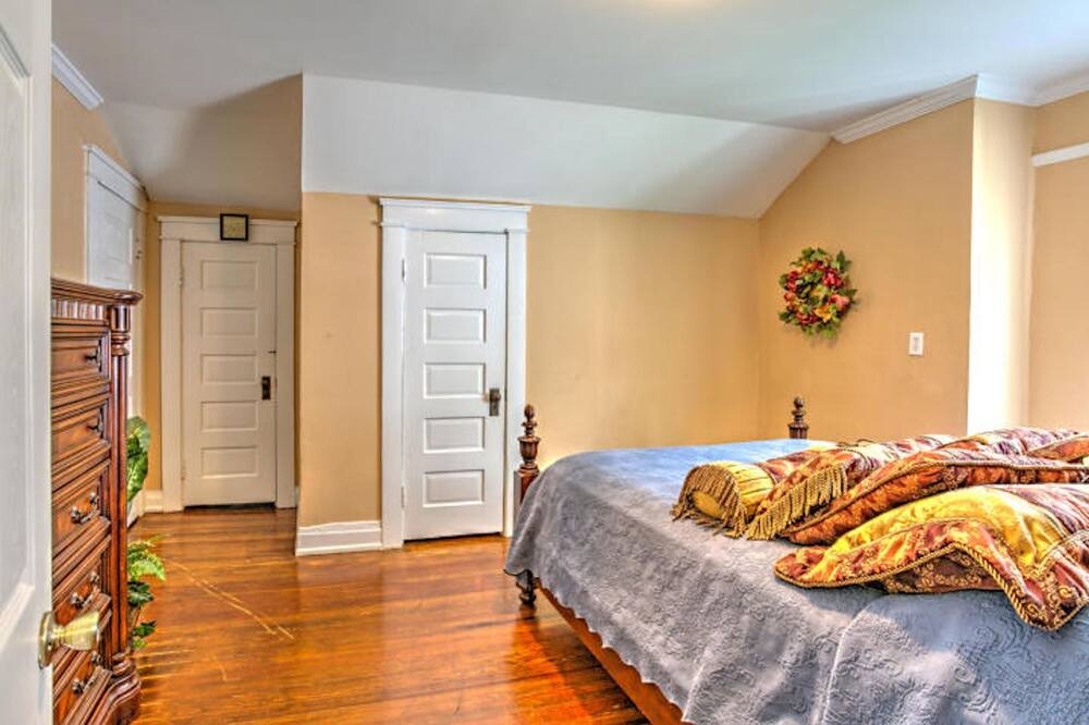 Photo of Bedroom in North Chattanooga
