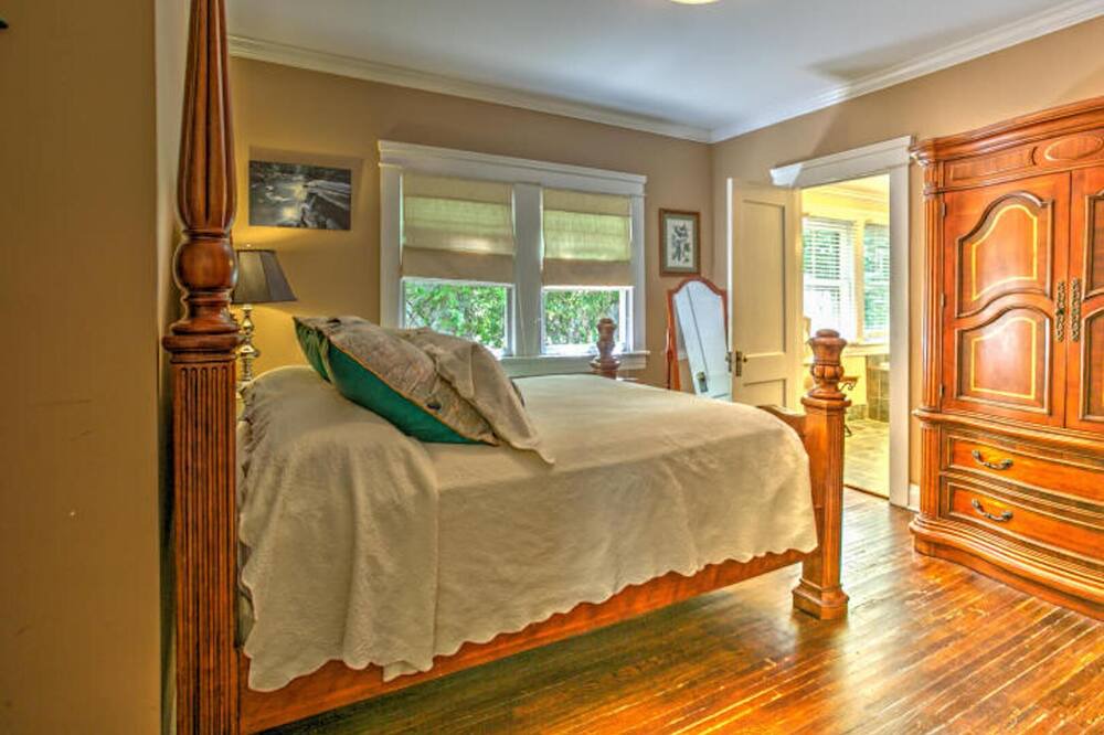 Photo of Bedroom in North Chattanooga