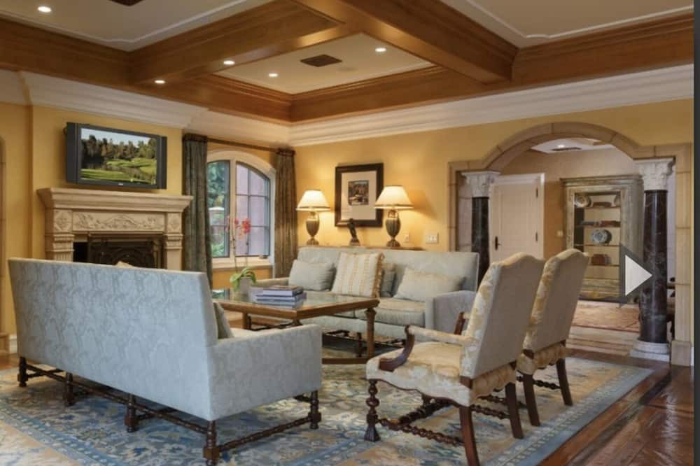 Photo of Others in Lone Tree Estates