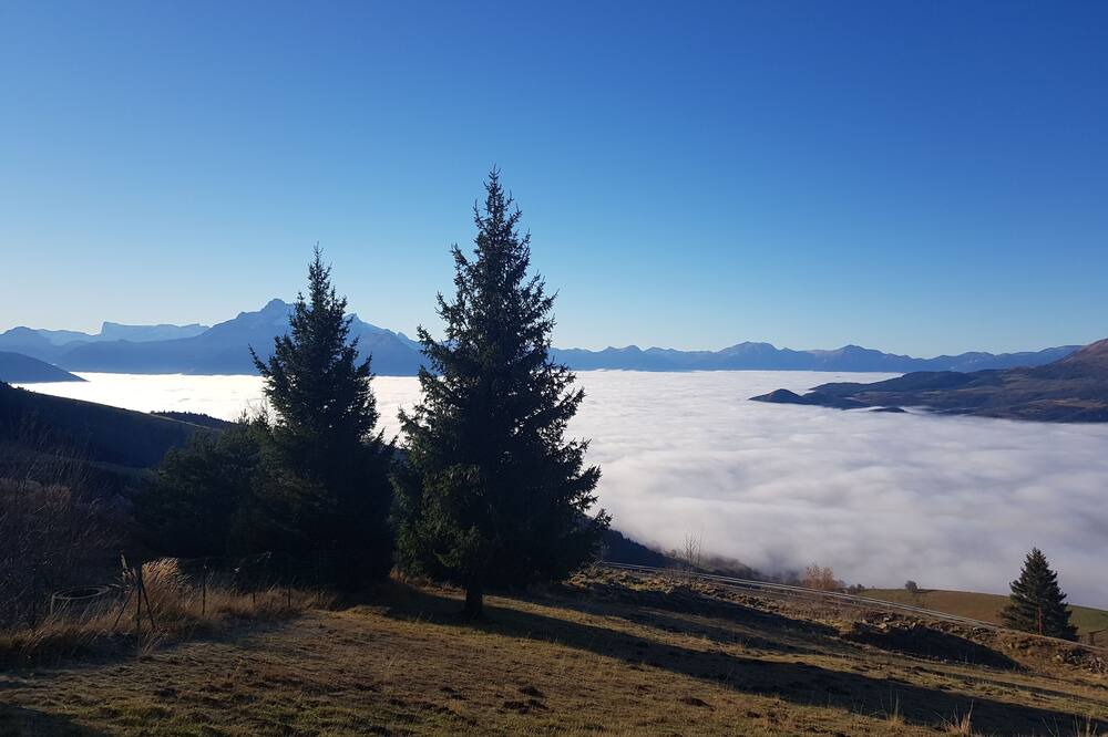 Photo of Outdoor in Saint-Honore