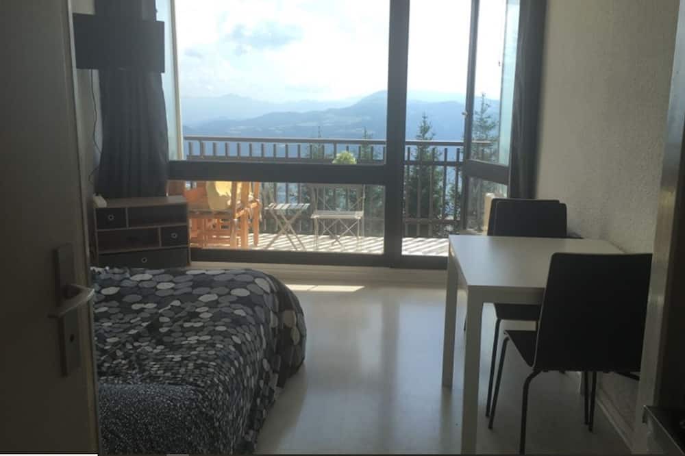 Photo of Bedroom in Saint-Honore