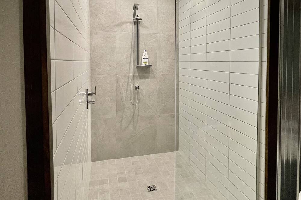 Photo of Bathroom in Sainte-Marguerite-du-Lac-Masson