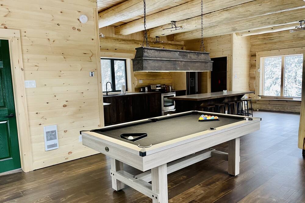 Photo of Kitchen in Sainte-Marguerite-du-Lac-Masson