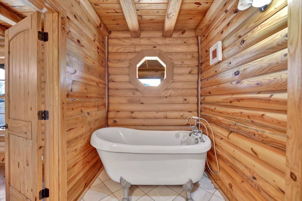 Photo of Bathroom in Burnet