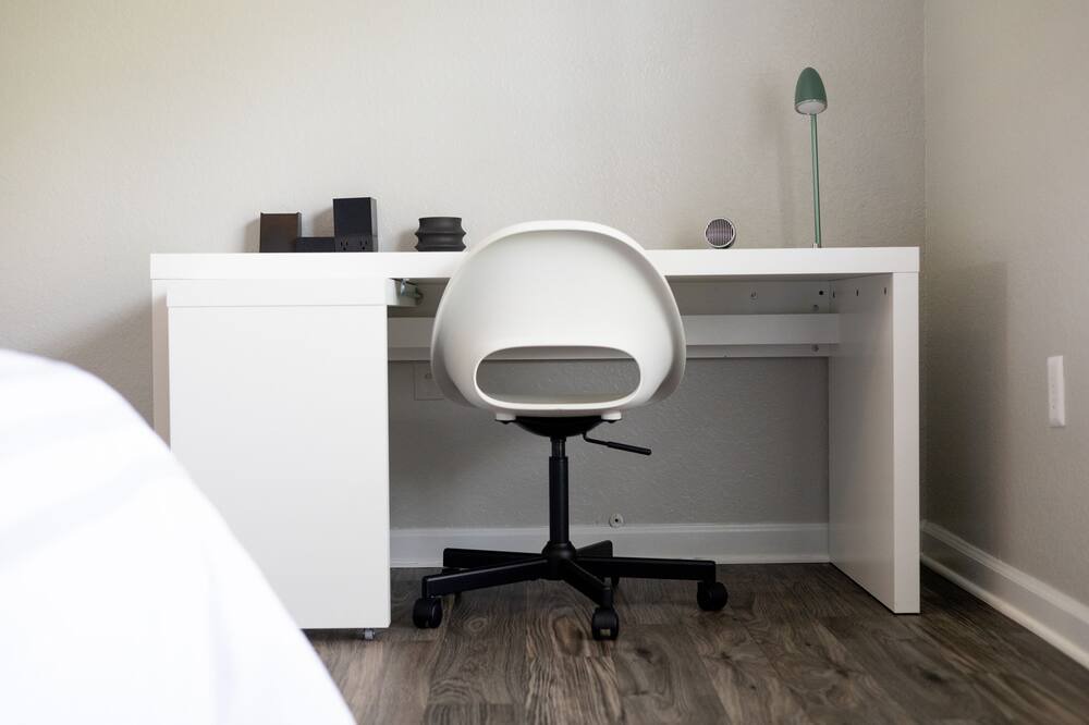 Photo of Bedroom in Florida Center North