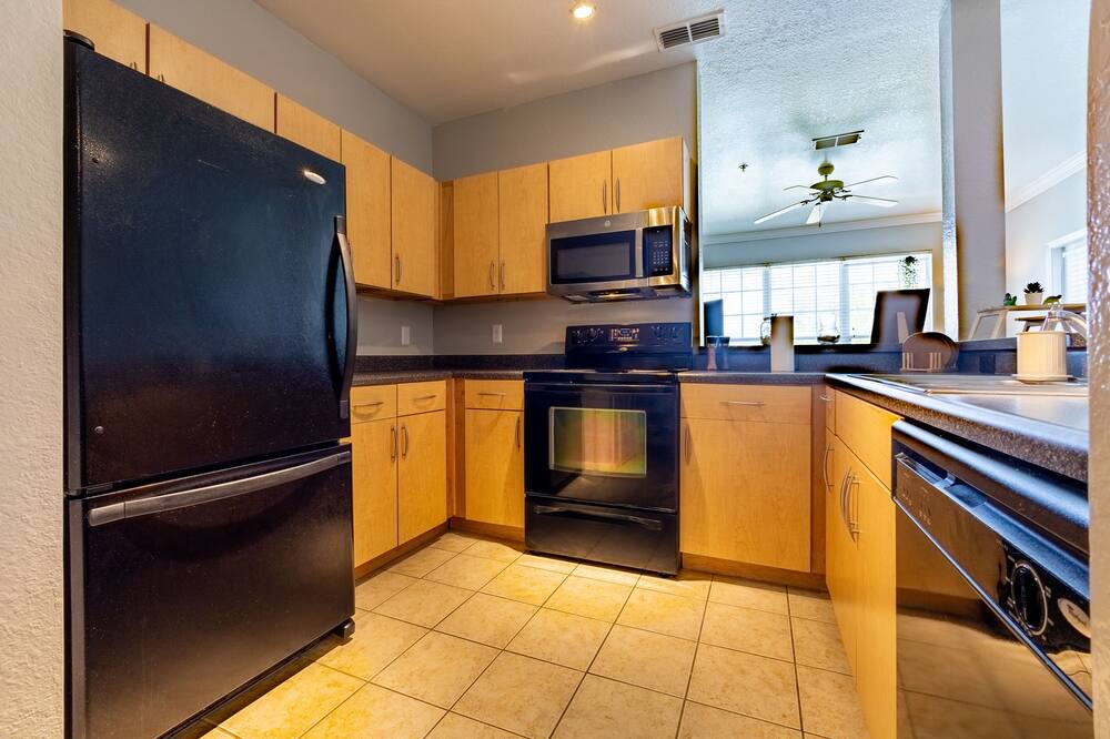 Photo of Kitchen in Florida Center North