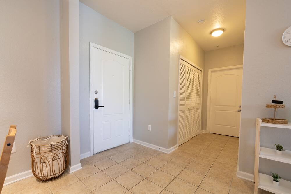 Photo of Bedroom in Florida Center North