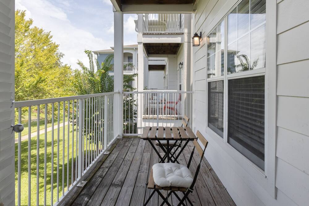 Photo of Patio Balcony in Florida Center North