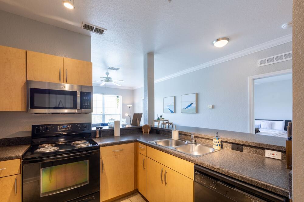 Photo of Kitchen in Florida Center North