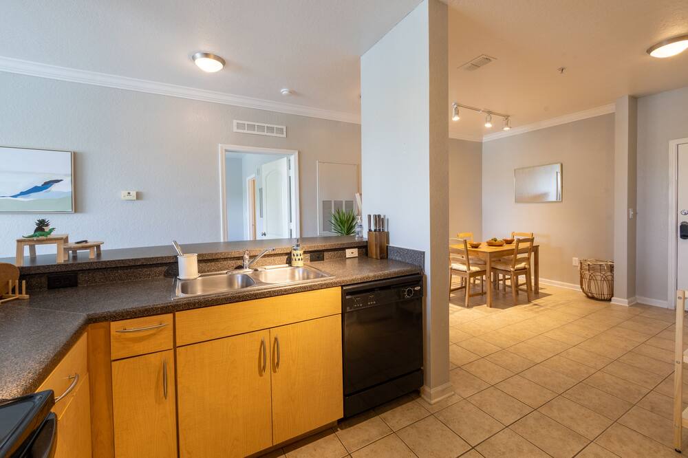 Photo of Kitchen in Florida Center North