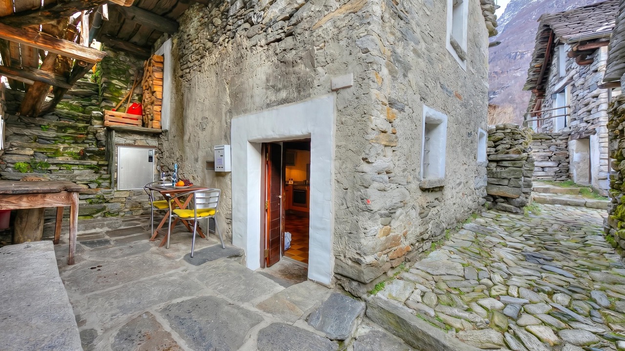 Photo of Outdoor in Corippo