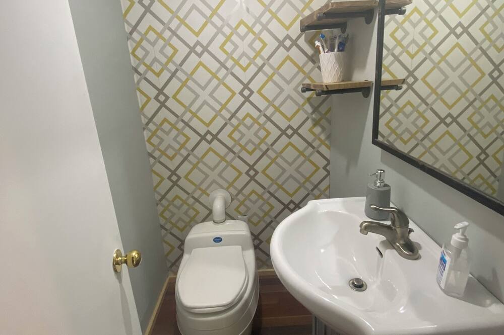 Photo of Bathroom in Central Frontenac